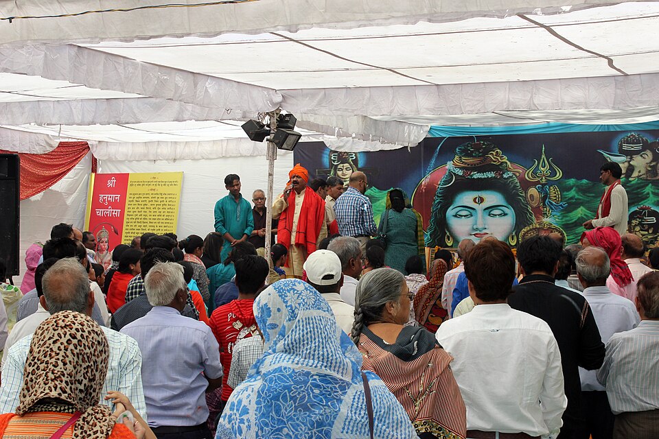 Devotees reciting Sundar Kand together